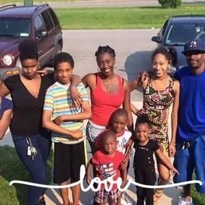 Meet your Posher, Edith